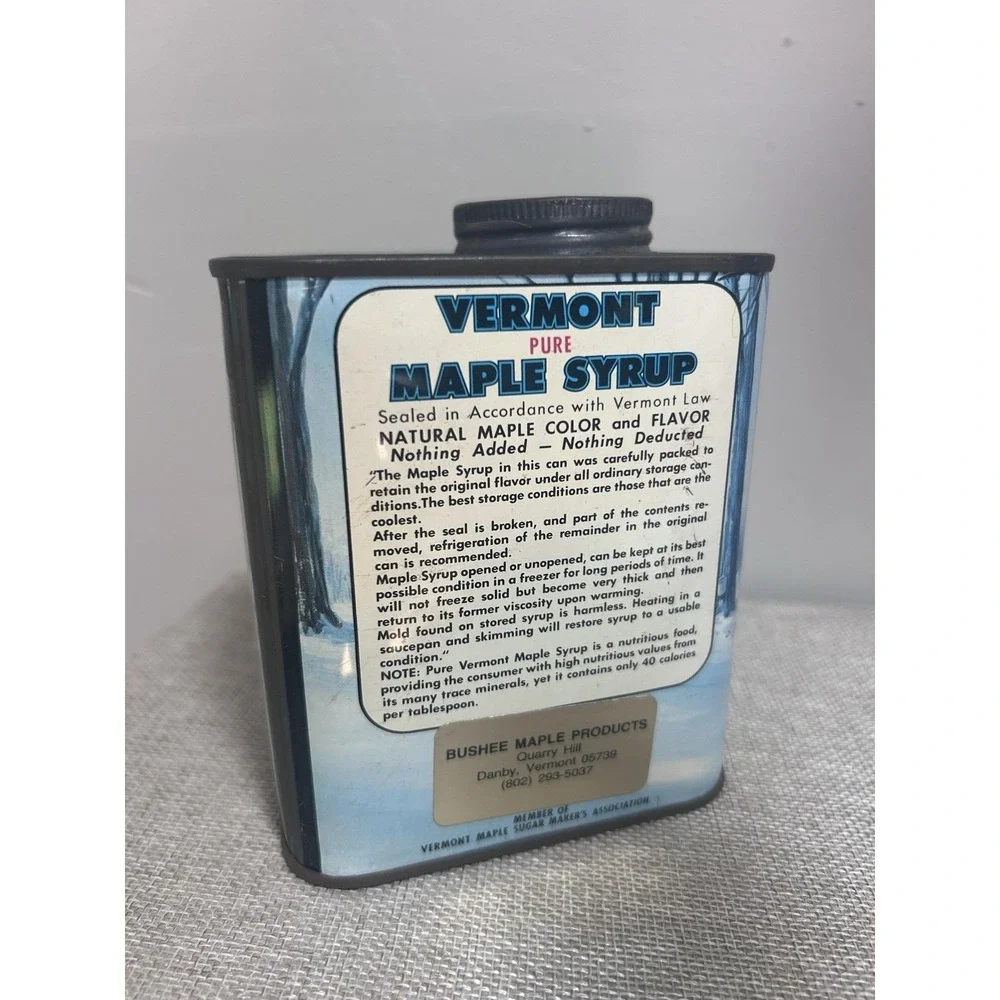 Vtg State Of Vermont Pure Maple Syrup Decorative Tin 32 oz Empty Winter scene
